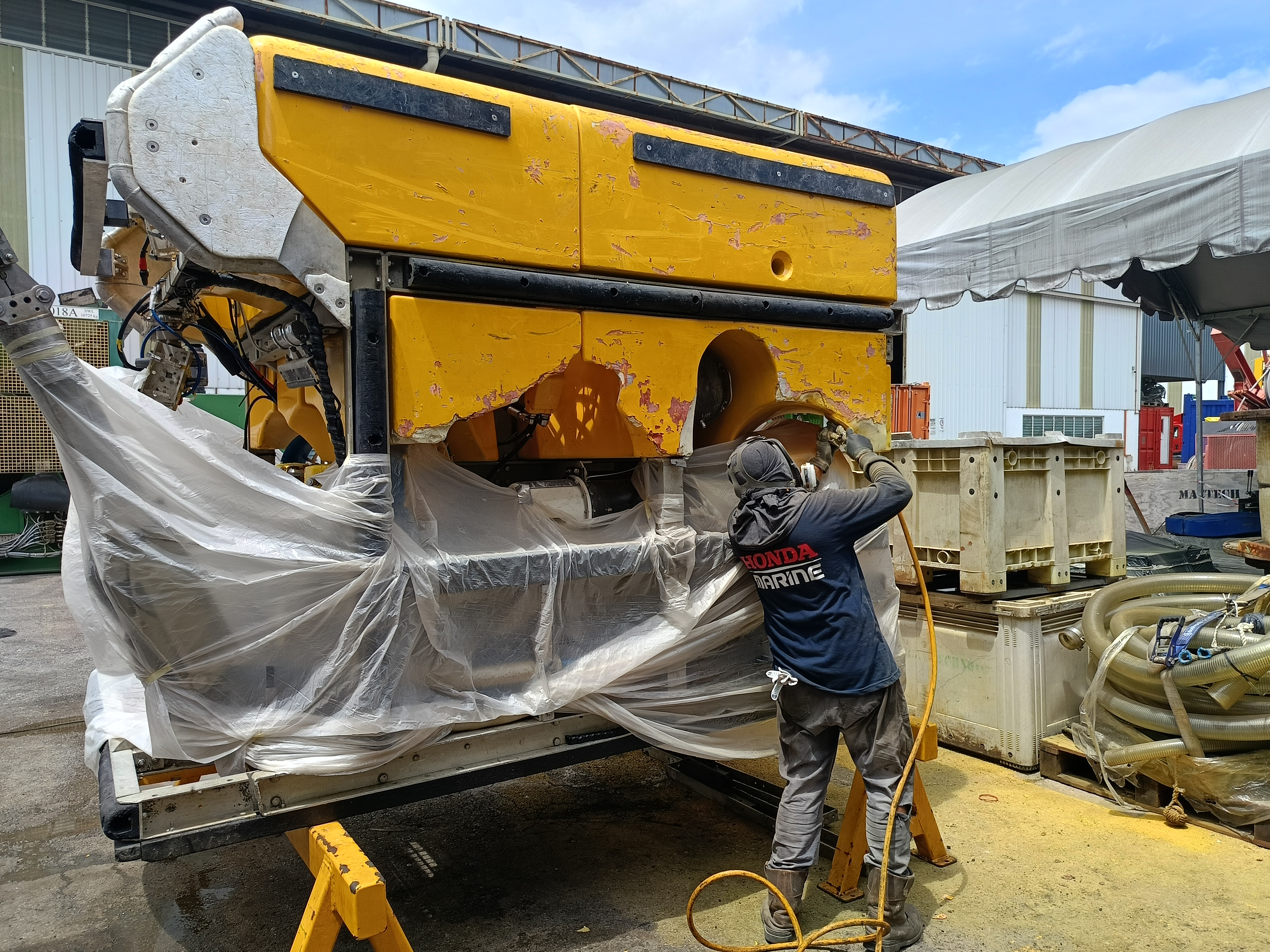 ROV Fiber Buoyancy Painting Works 3