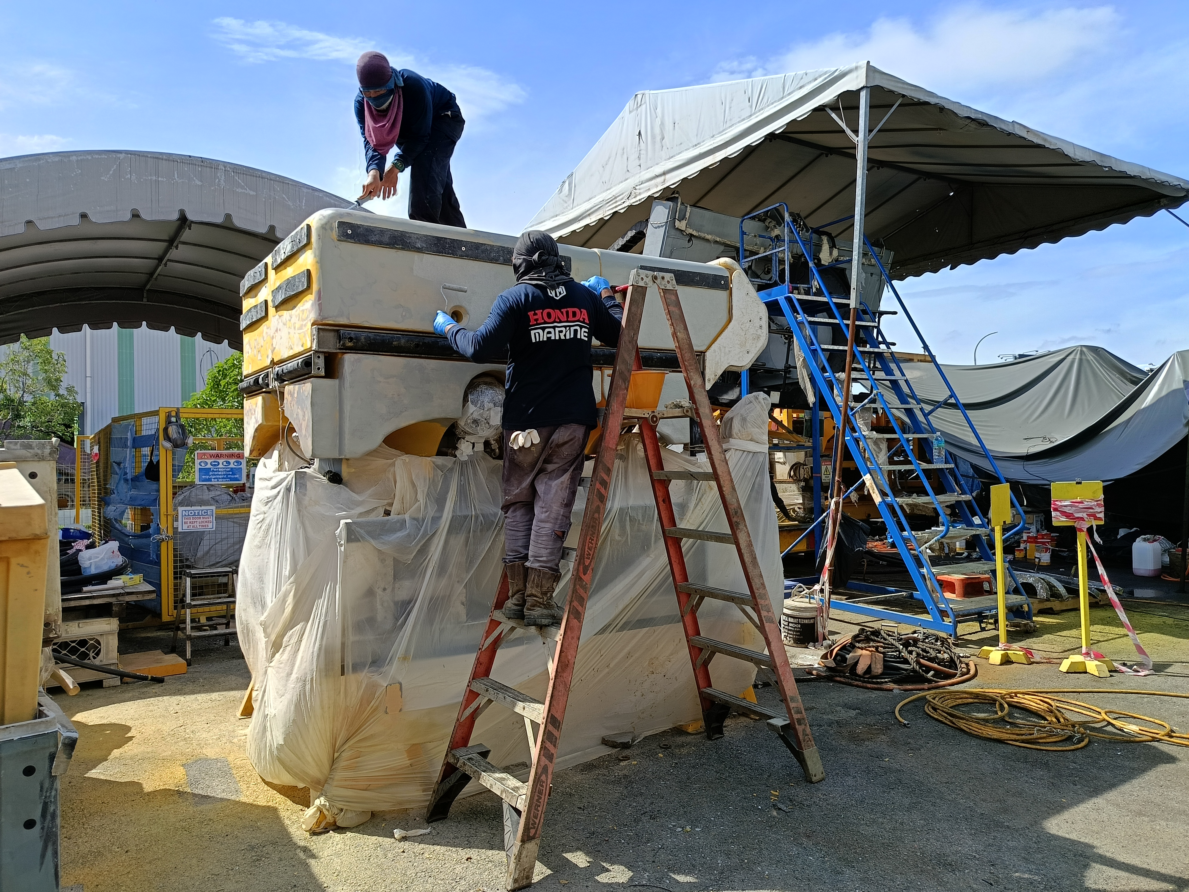 ROV Fiber Buoyancy Painting Works 1